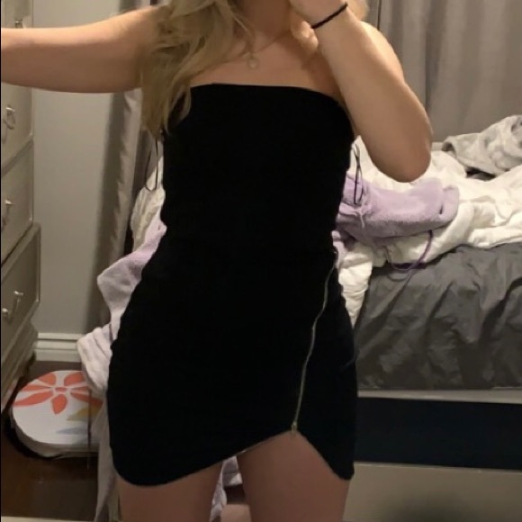 Superdown black mini dress - NYLAH FRONT ZIP DRESS IN BLACK - Picture 2 of 4